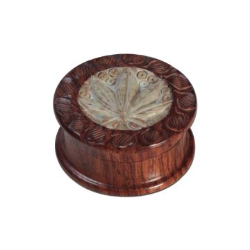 Wooden Grinder with Cannabis Leaf 2 parts 40 mm